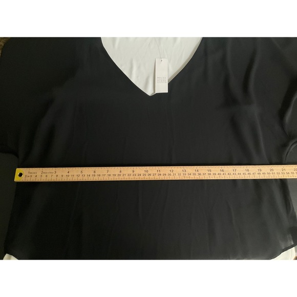 WHBM Black White Colorblock Kimono Sleeve Layered Blouse Sz M Travel Cruise NEW - Picture 8 of 10